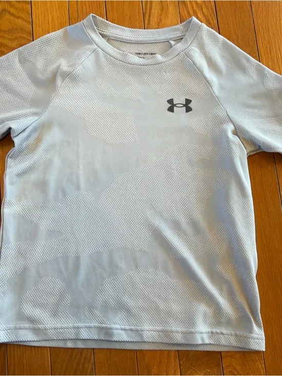 5 Piece Under Armour Youth XS YXS Boys 6 Logo Shorts Shirts Athletic Sports - Picture 4 of 11
